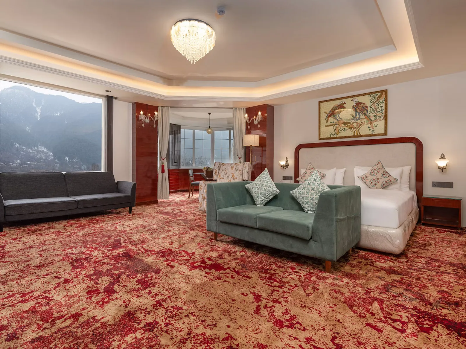 Luxury Mountain View Suite with Private Jacuzzi at Faiz Resort