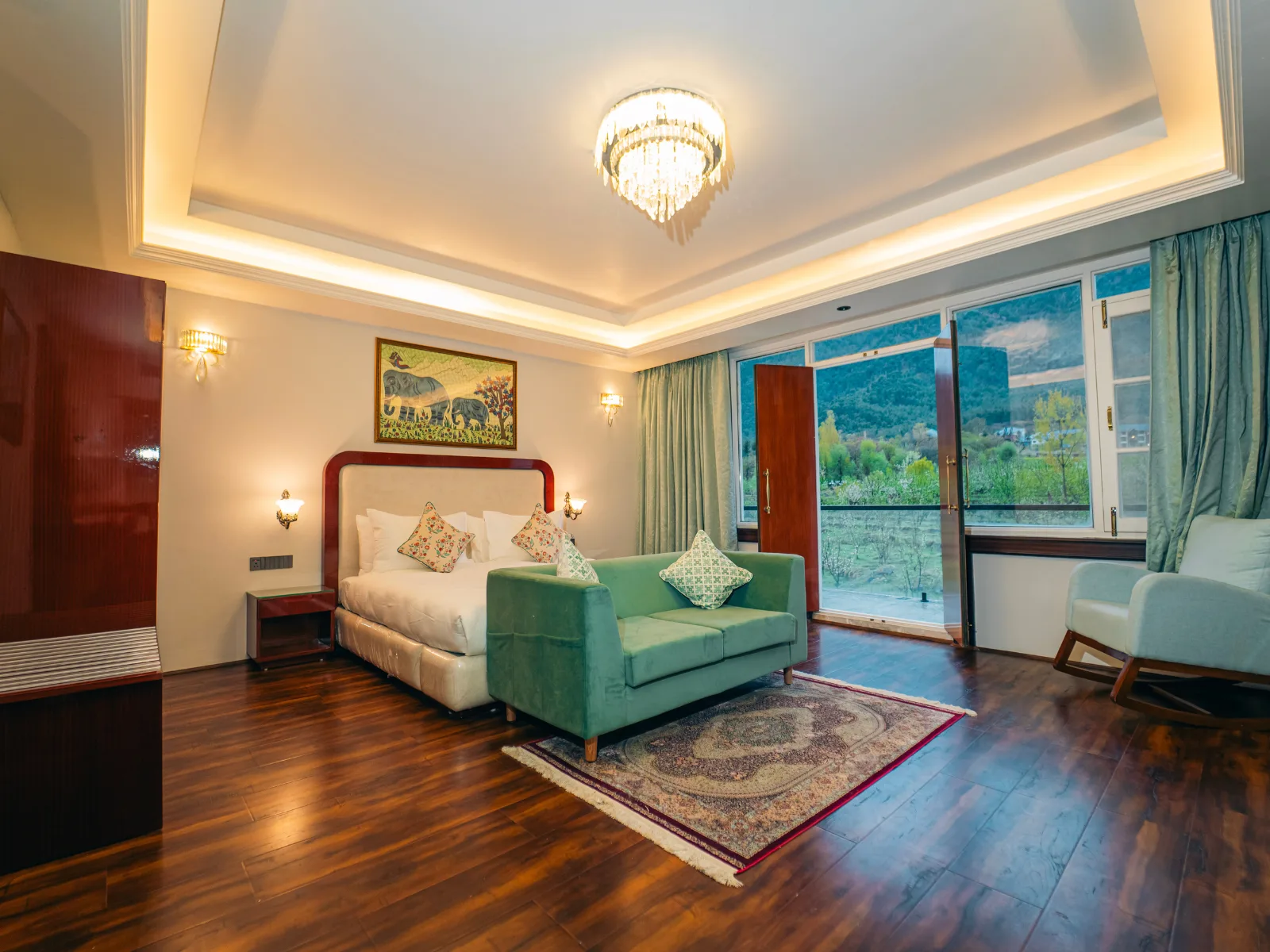 Premium Mountain View Room with Balcony at Faiz Resort